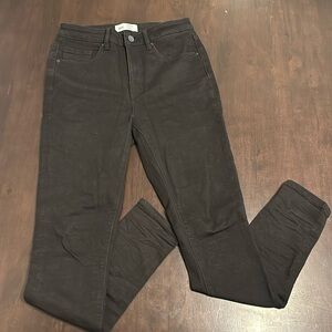Bke jeans “Billie”
Slim fit High rise ankle skinny Size28